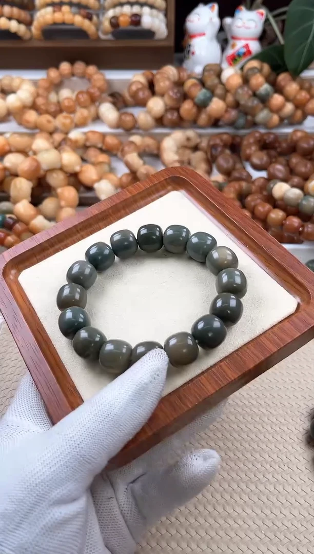 【闪购商品】菩提根/象牙果吊坠a809卡15.5+