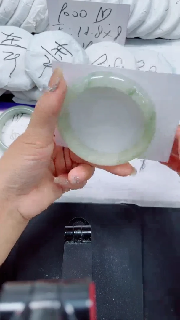 未镶嵌手镯石英质玉138-57.4