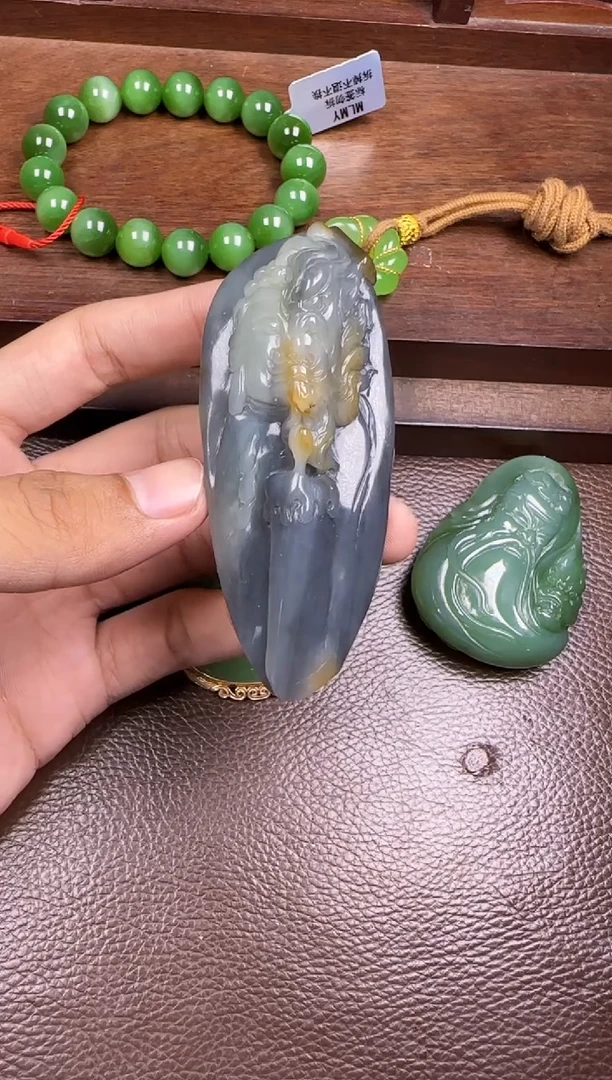 未镶嵌和田玉挂件和田玉挂件