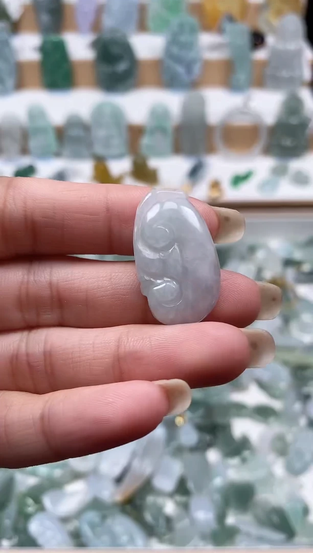 翡翠未镶嵌颈饰吊坠1