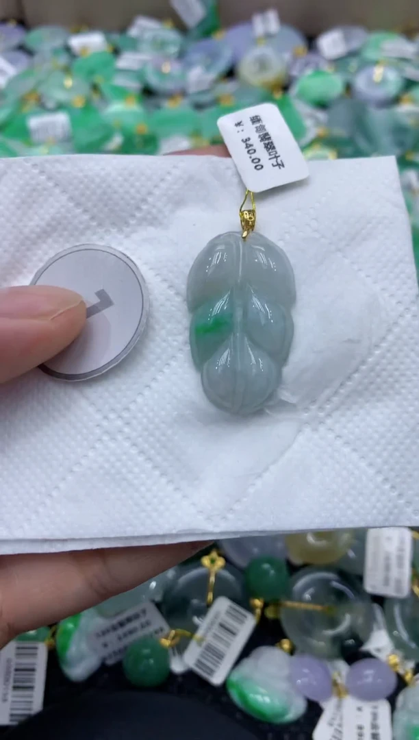颈饰未镶嵌翡翠天然缅甸翡翠A货