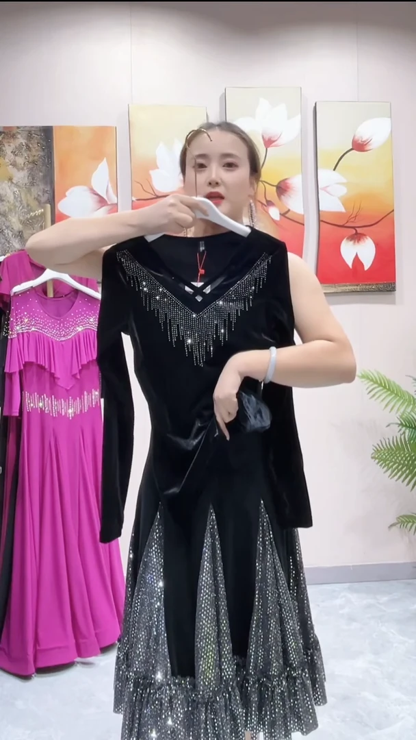 昭**愿            黑色小码