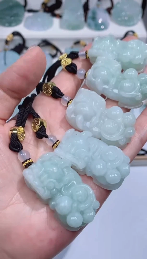 颈饰未镶嵌翡翠吊坠团购多样性发一件