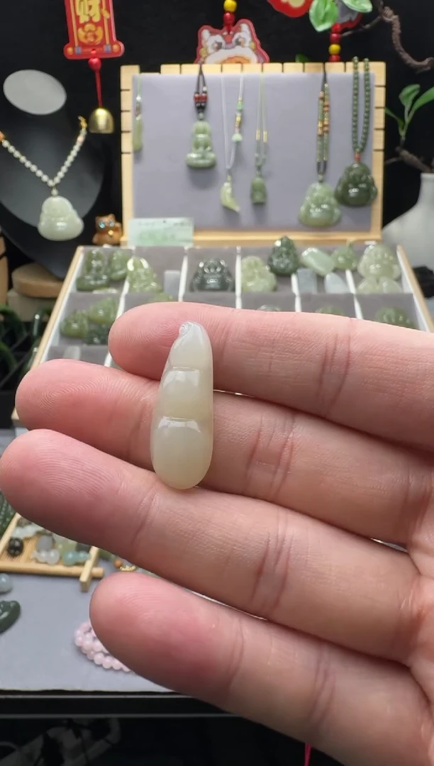 【闪购商品】和田玉颈饰未镶嵌和田玉颈饰 微瑕