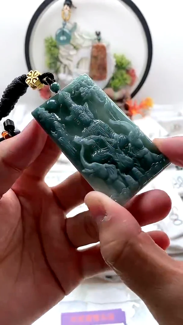 颈饰未镶嵌翡翠普贤