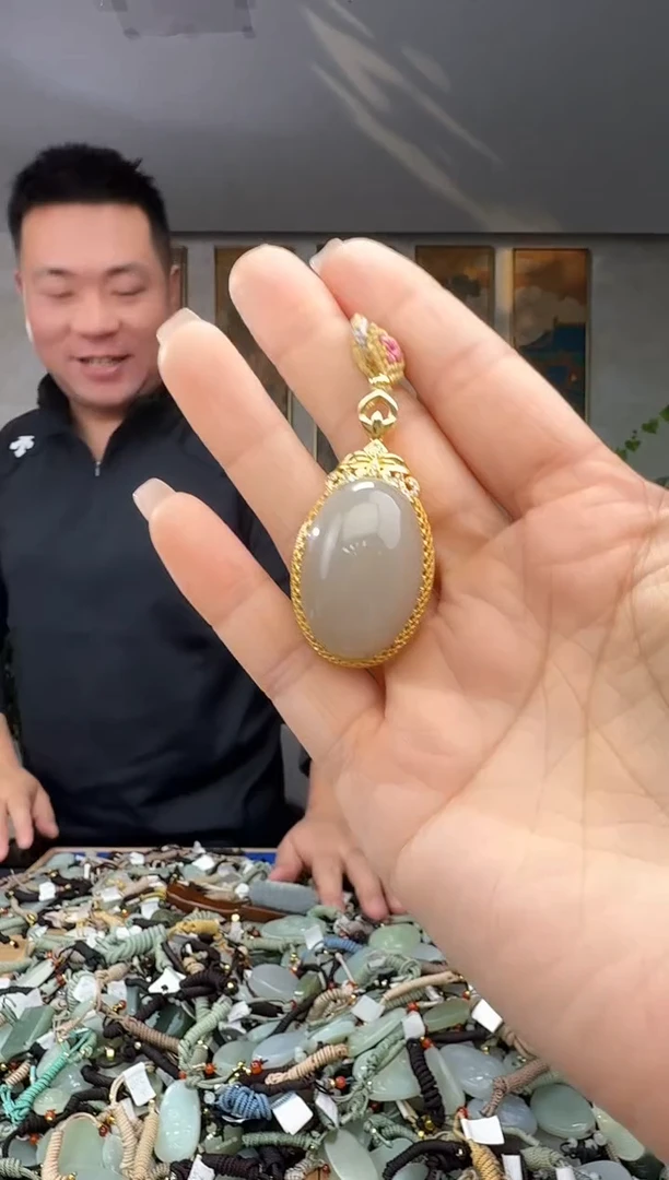 颈饰未镶嵌和田玉拍一发一多样性发货