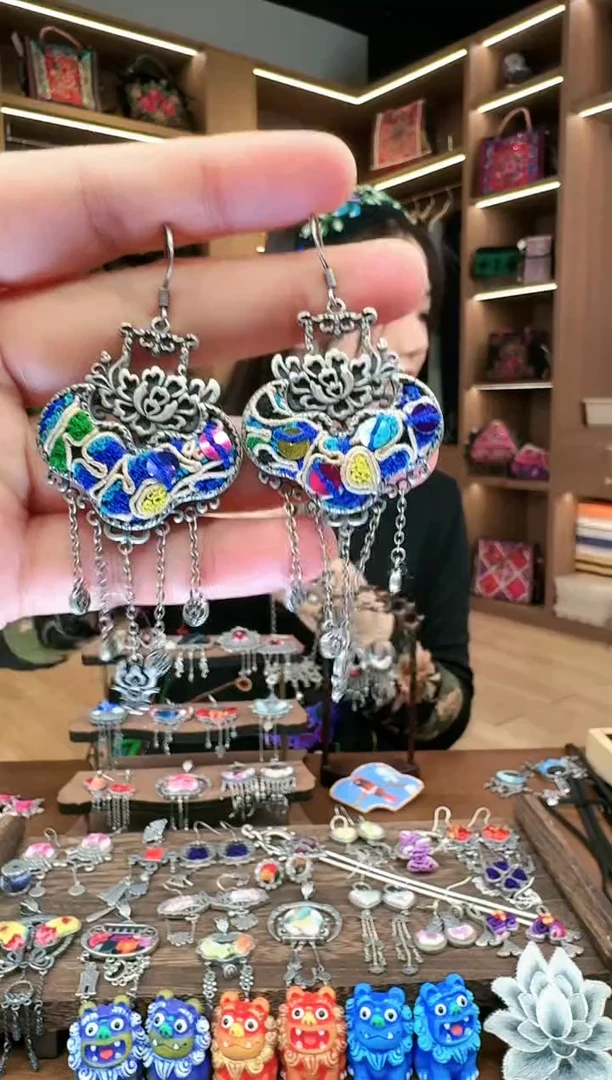 【闪购商品】织绣66黔东南苗族刺绣