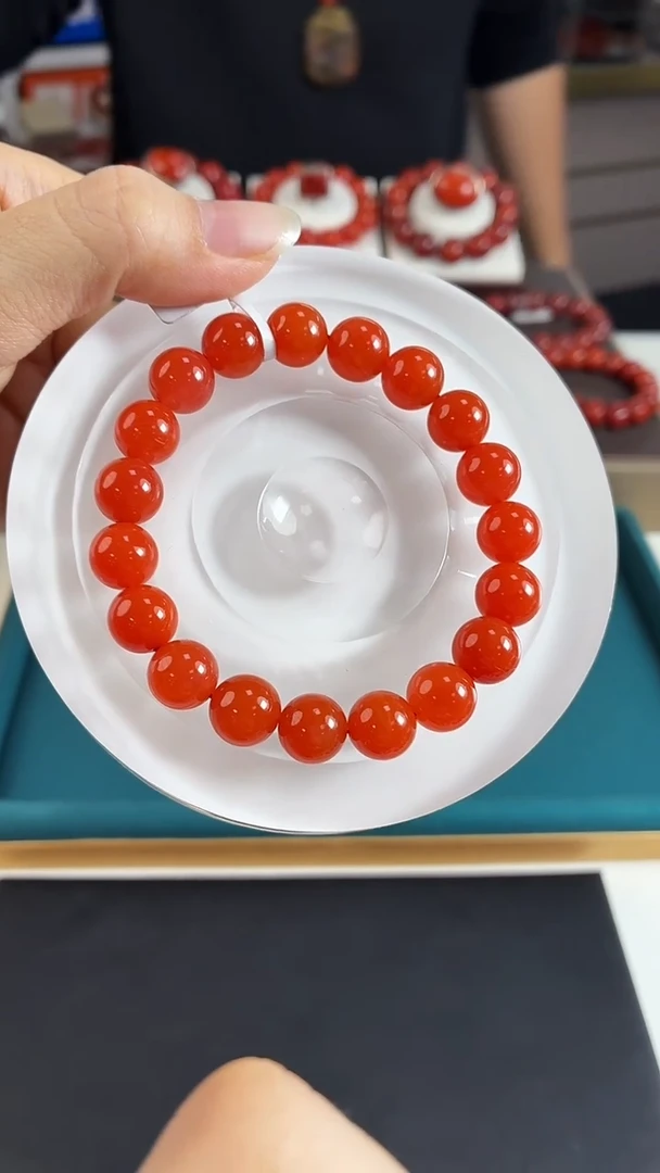 未镶嵌滴水洞7A手串10mm南红玛瑙一个/条