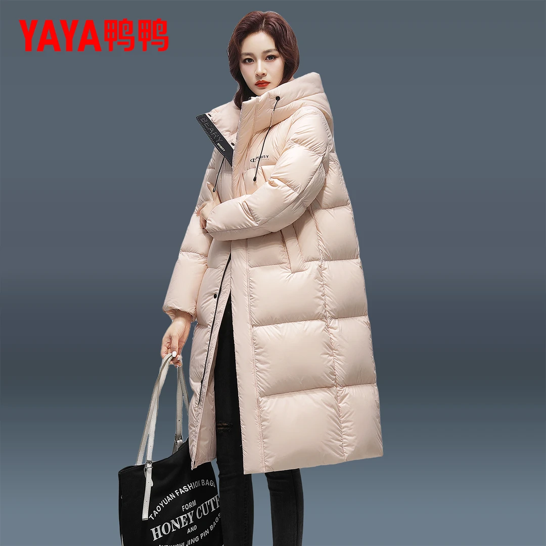 YAYA/鸭鸭长款羽绒服女2025年冬季宽松连帽加厚保暖变色羽绒外套