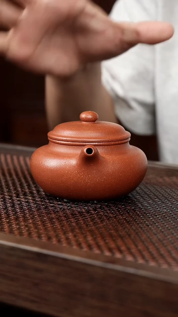 茶壶紫砂红降坡仿古【带矿标证书】