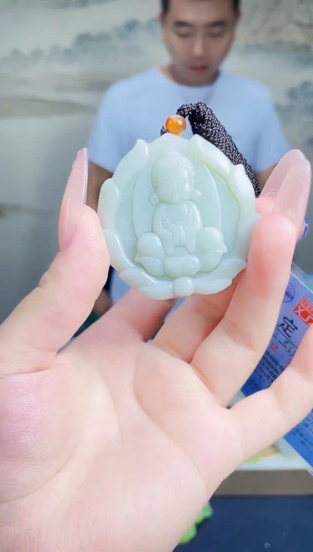 和田玉未镶嵌颈饰1