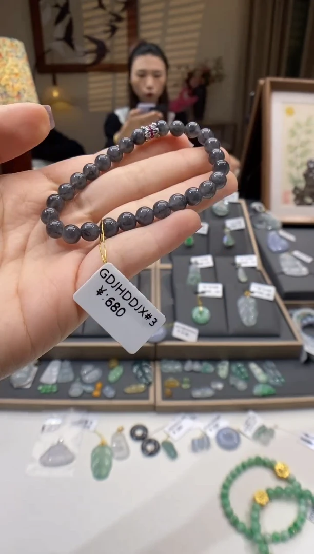 【闪购商品】翡翠手串未镶嵌手串