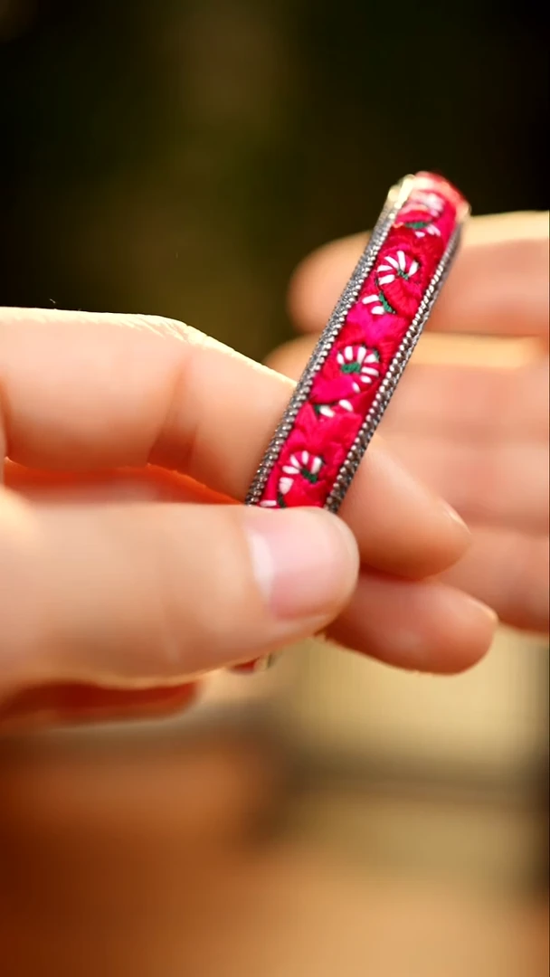 刺绣私人定制苗族手工A95