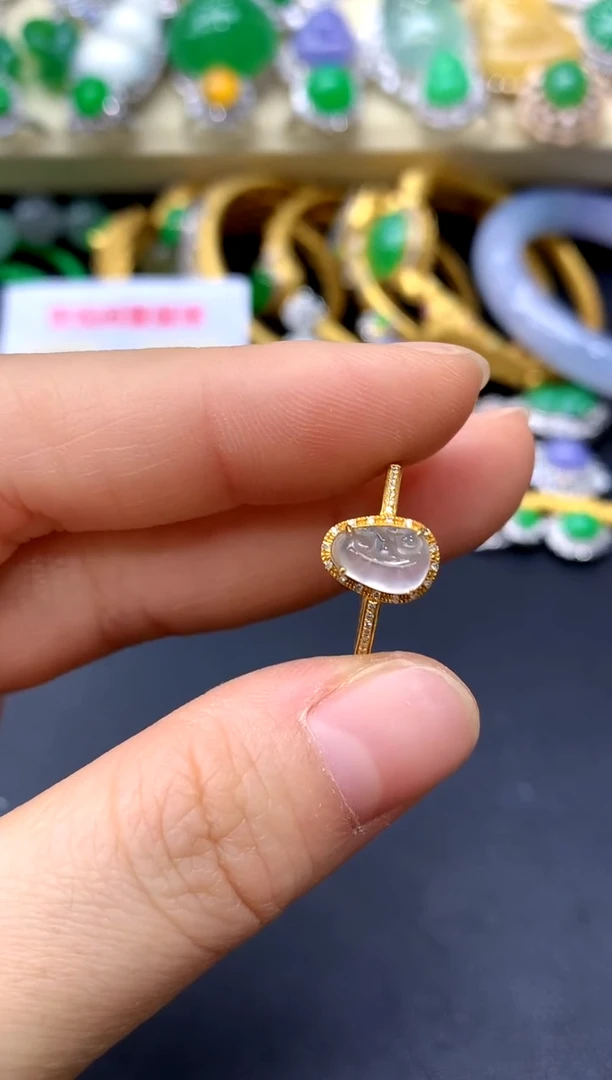 18K金镶嵌戒指翡翠71-中国好珍宝