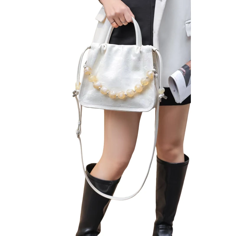 【初阳甄选】SKL-A0292-奶白色耐磨束口斜挎包骑士休闲朋克学院风