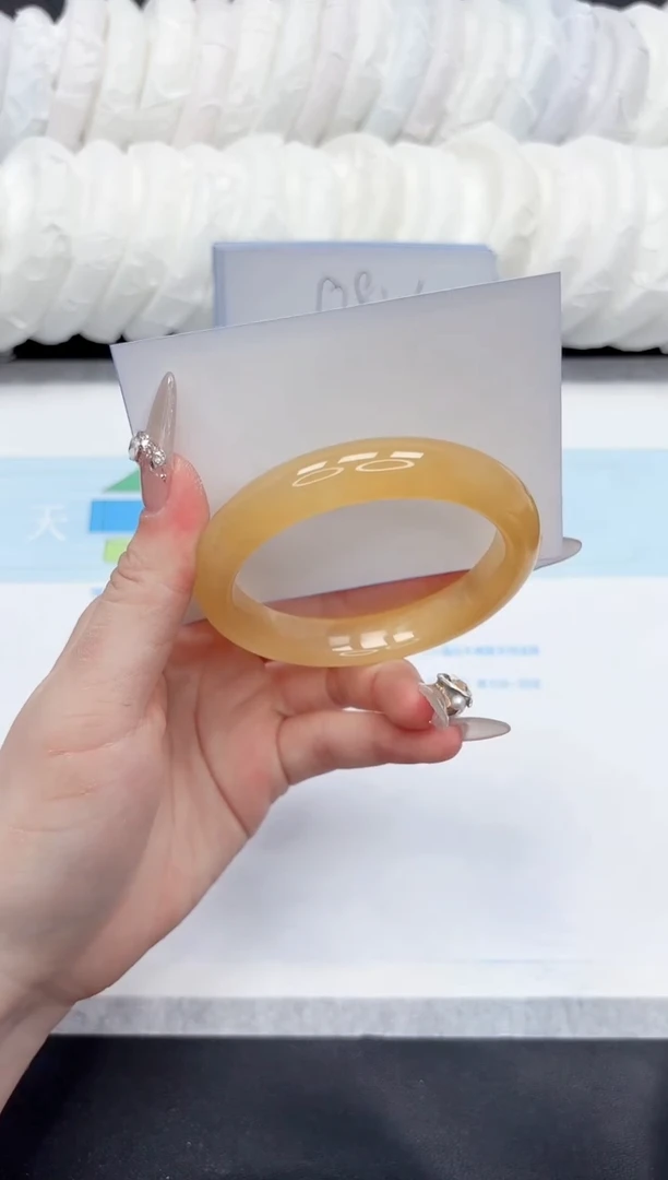 石英质玉手镯未镶嵌310-56