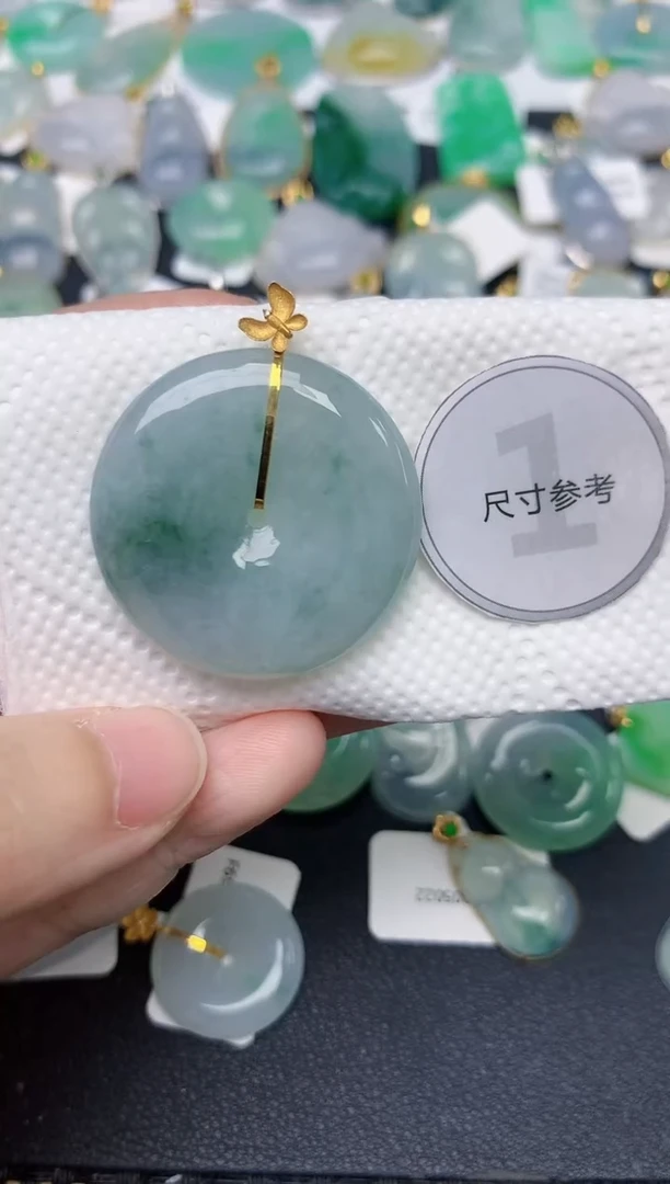 颈饰18K金镶嵌翡翠天然缅甸A货翡翠