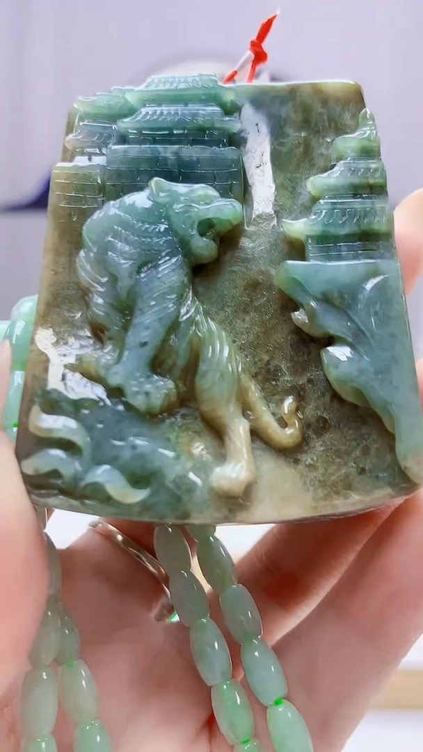 未镶嵌定制翡翠4812DD-毛货挂件赠珠链64