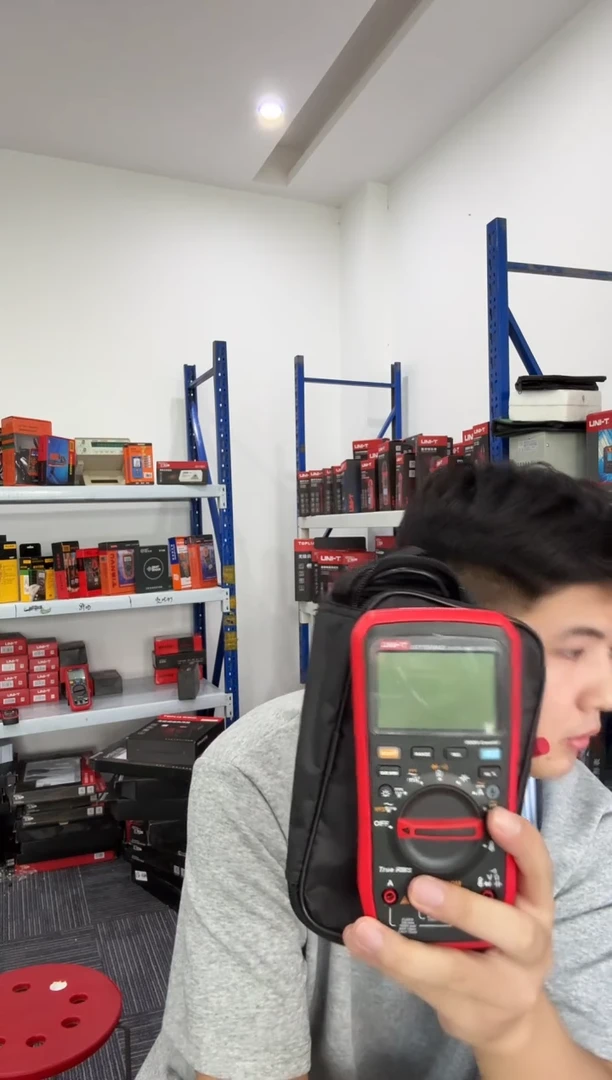 优利德UT17B MAX万用表24年样机无包装+9800包 优利德20a表笔电池