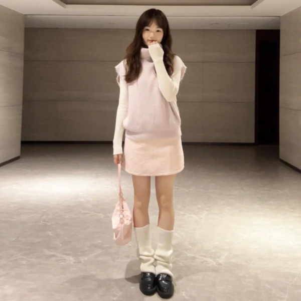 小个子香风巨好看穿搭粉色高领针织毛衣套装裙子女秋冬季2026新款