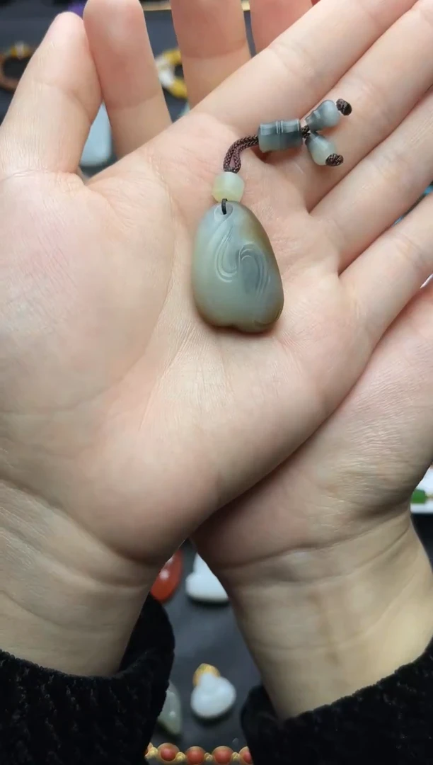 颈饰未镶嵌和田玉风生水起06