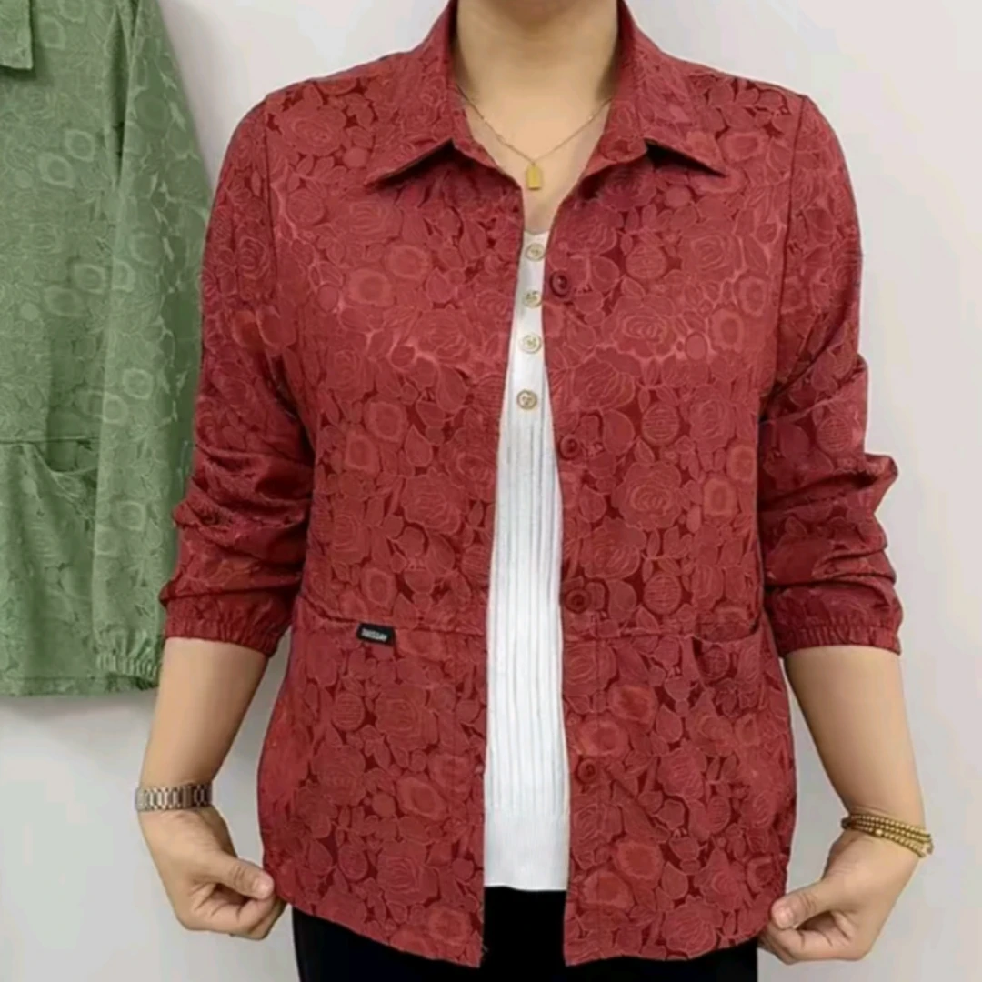 新款大码纽扣开衫女装衬衫翻领百搭2025夏季百搭印花妈妈装防晒衣