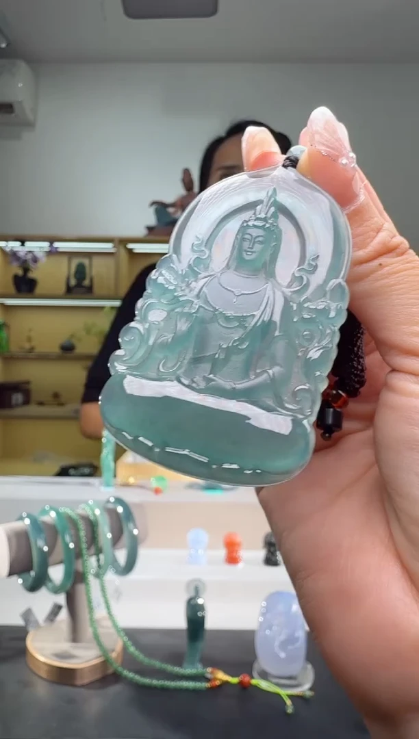 吊坠(不含链)未镶嵌翡翠观音（多样性发其一）
