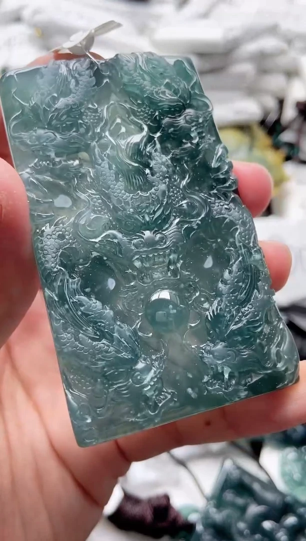 翡翠未镶嵌颈饰88888888888