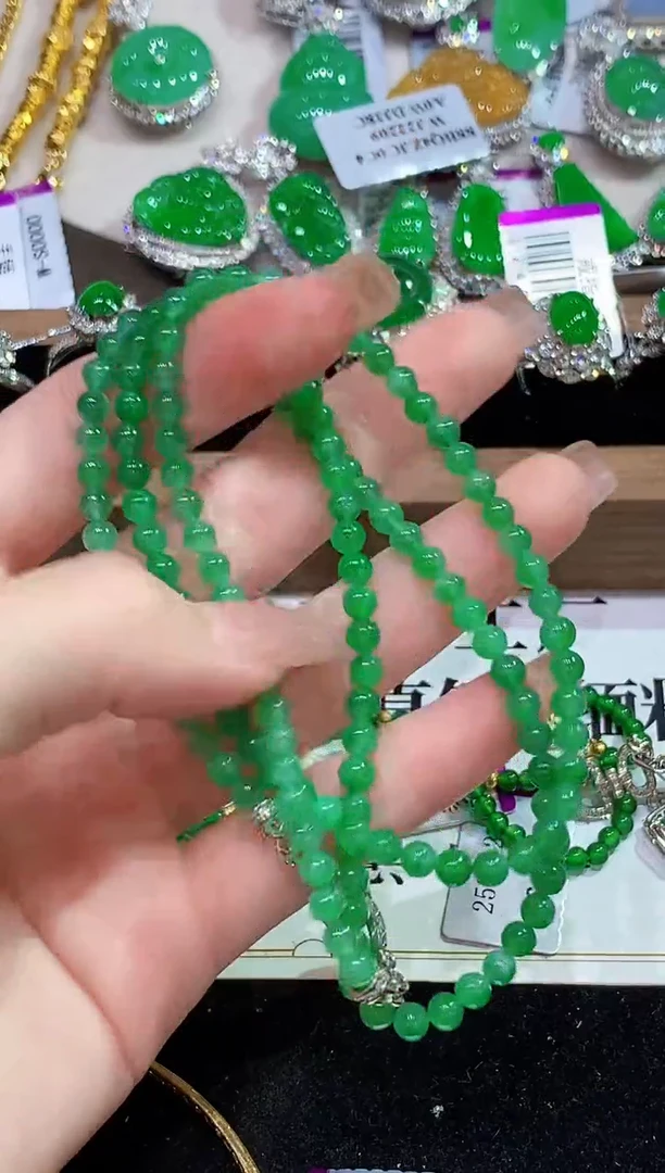 18K金镶嵌手链翡翠BG多样性发其一