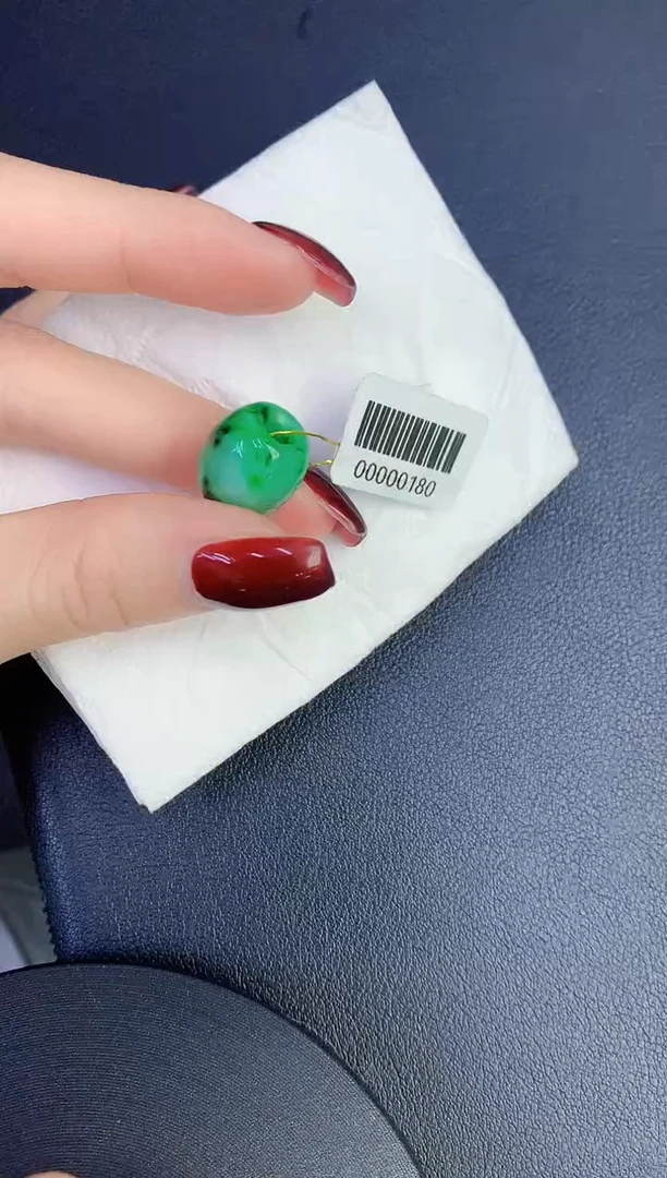 颈饰未镶嵌翡翠缅甸天然翡翠A货