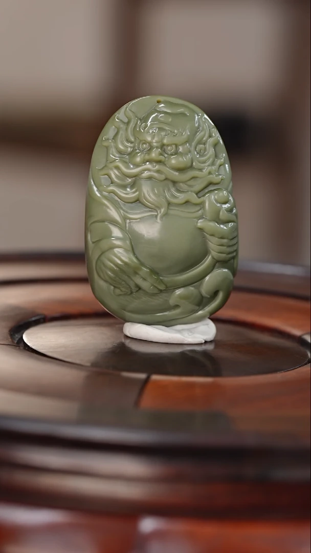 未镶嵌和田玉把件佛****名和田玉