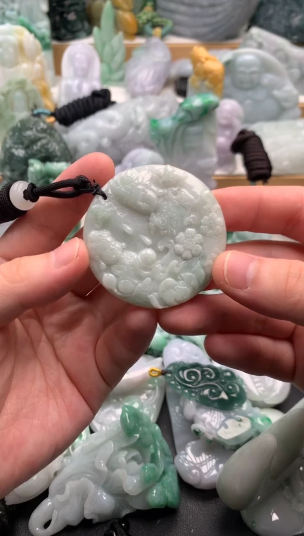 吊坠(不含链)未镶嵌翡翠1