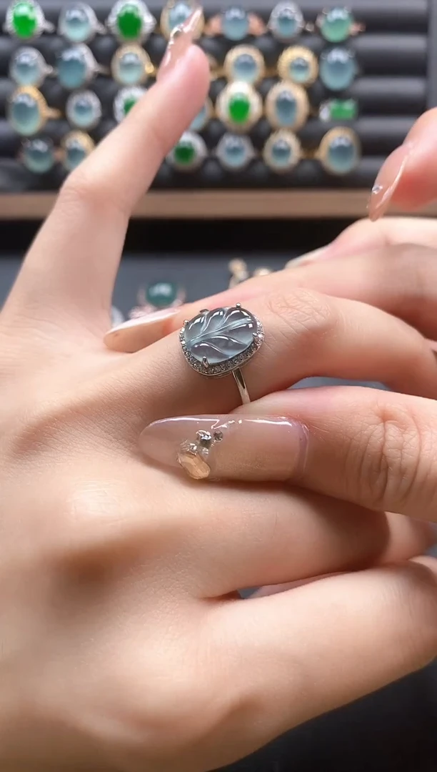 银S925镶嵌戒指翡翠51511