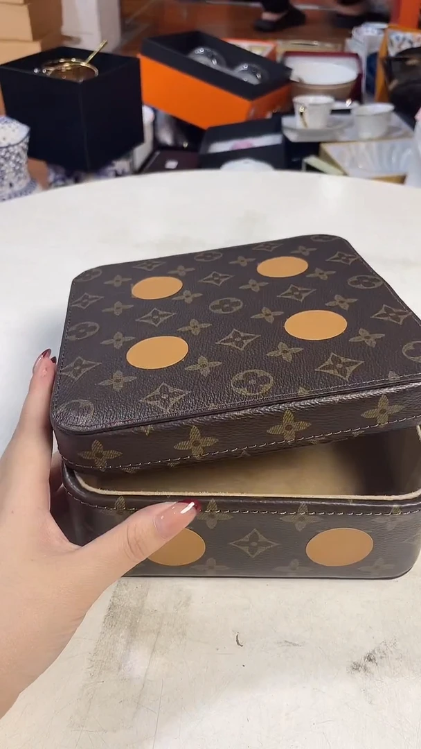 杯鸿辉家品牌瓷器，京东包邮！