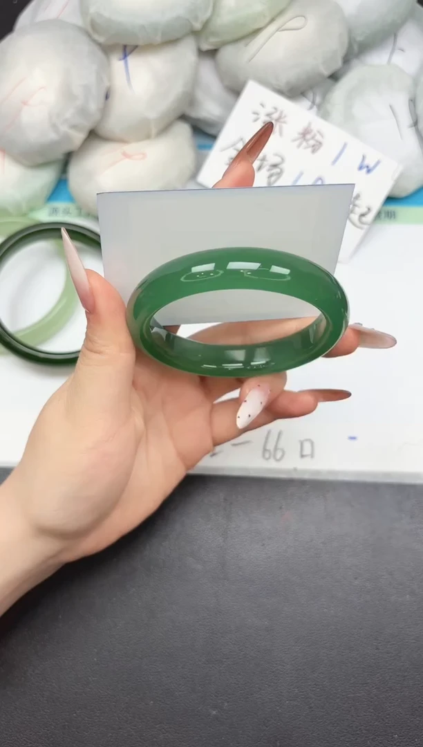 未镶嵌手镯石英质玉A227/58.6