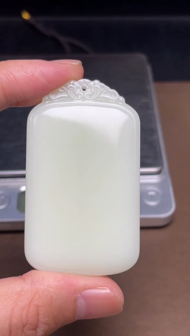 和田玉未镶嵌颈饰40 通