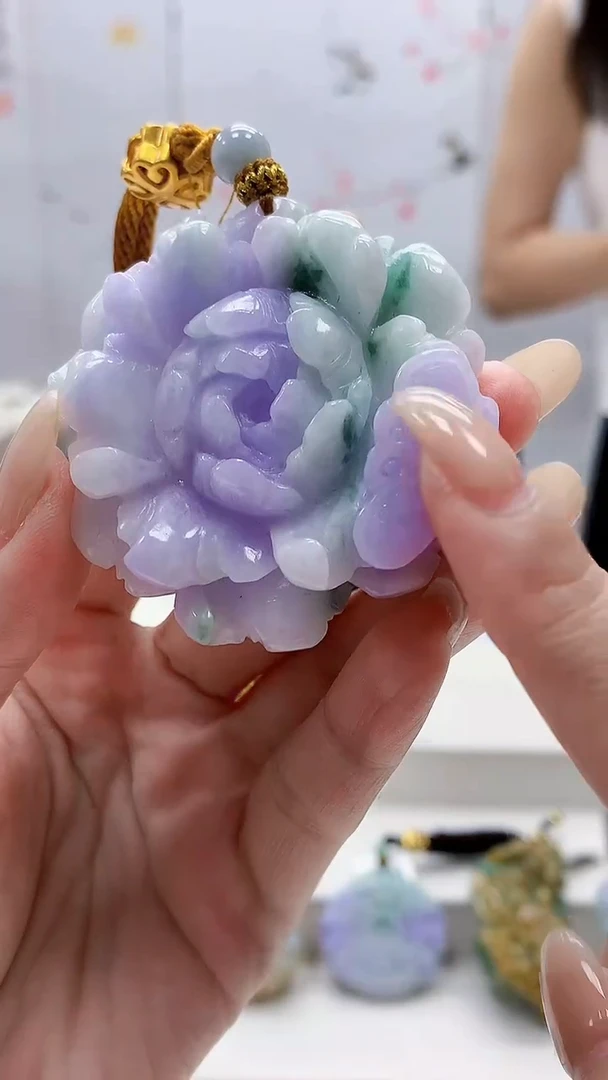 未镶嵌定制翡翠4957lr-毛货挂件153