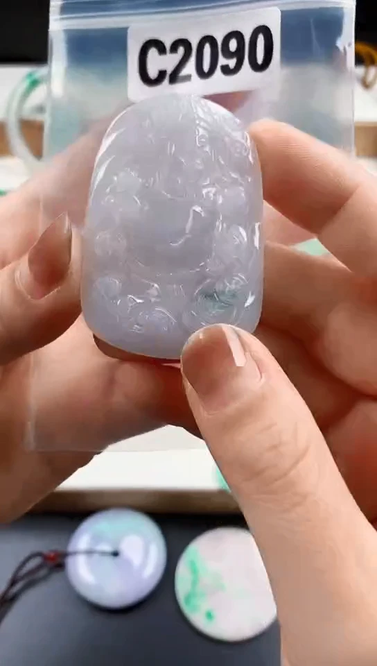 颈饰未镶嵌翡翠天然翡翠吊坠·挂件