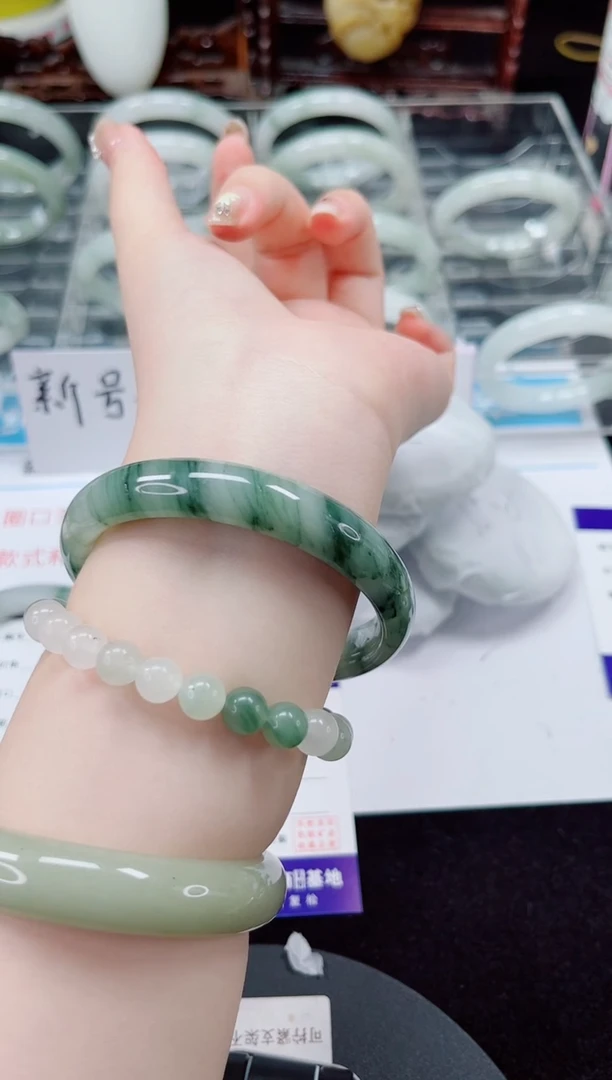 未镶嵌手镯石英质玉123-61/62