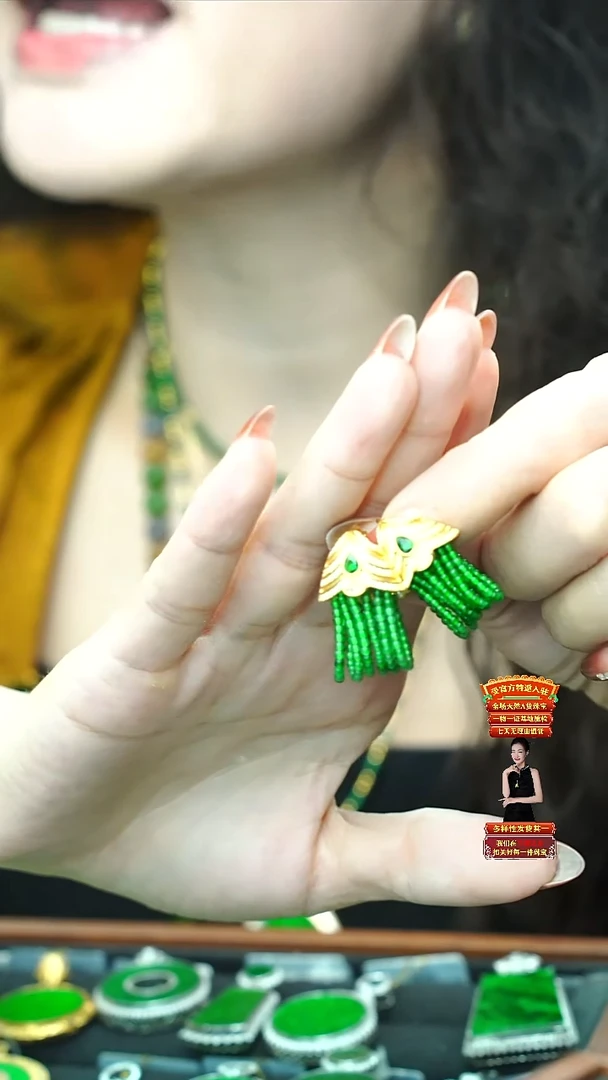 银S925镶嵌翡翠耳饰天然翡翠a货