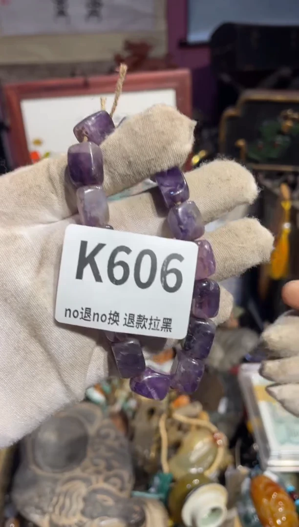 瓷片h*表姐直播所见所得