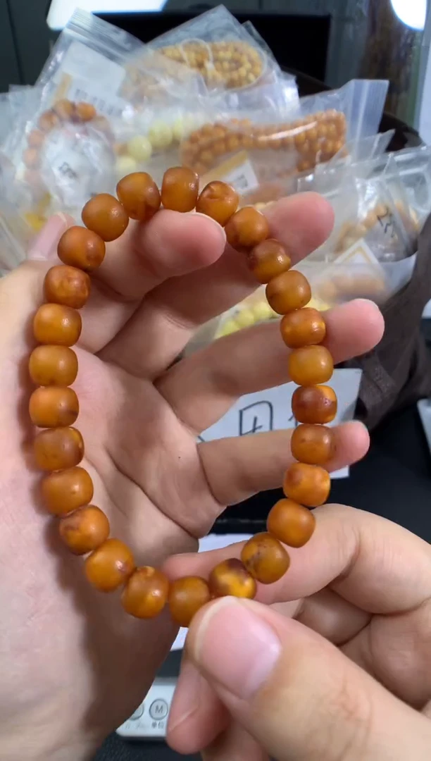 琥珀未镶嵌珠宝奇石1