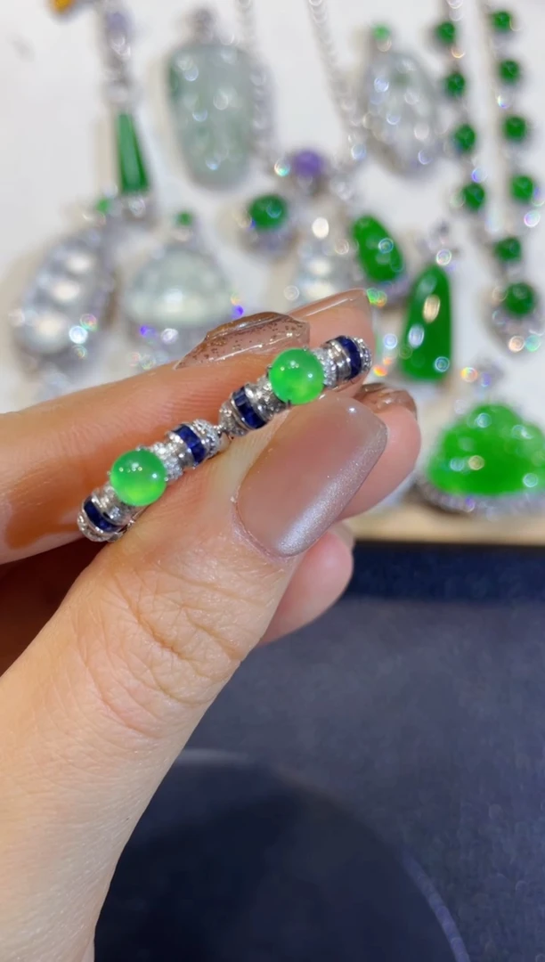 颈饰18K金镶嵌翡翠G****华买断链接 不退不换