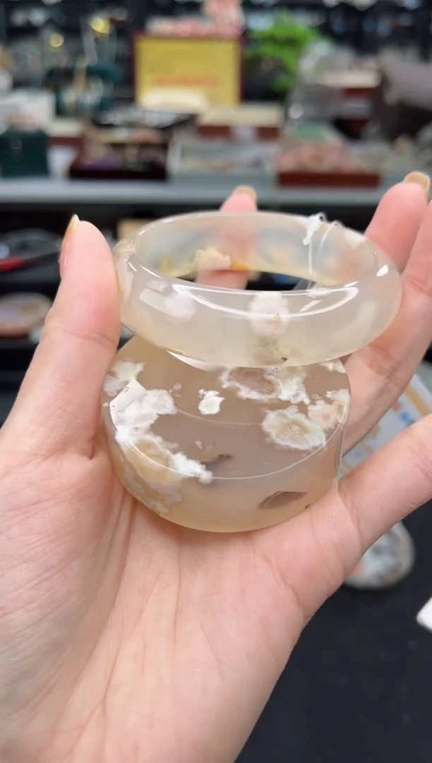 【闪购商品】石英质玉手镯未镶嵌55圈口（赠品镯心）6609147