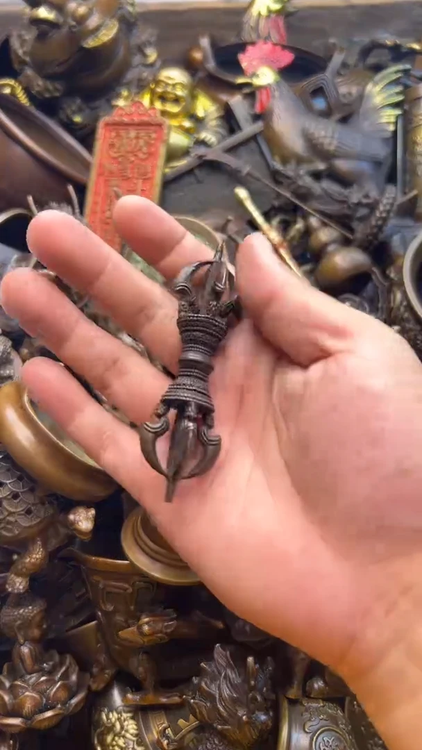 精美铜器，点击下单