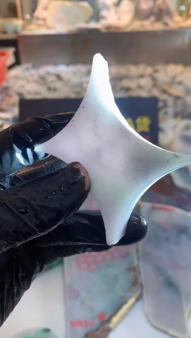 翡翠裸石0朗0翡翠珠宝701