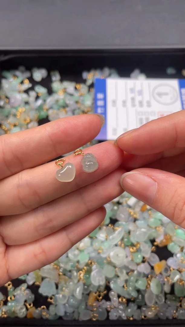 翡翠银S925镶嵌吊坠(不含链)2个  672