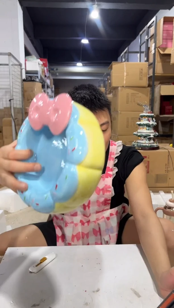 瓷片甜甜圈猫碗  陶瓷材质