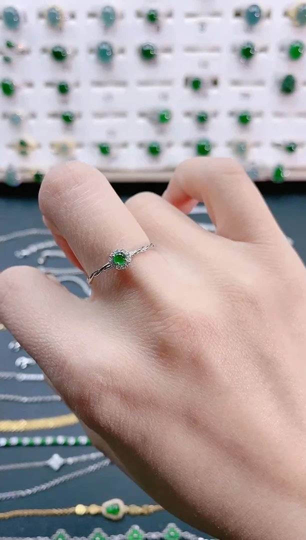 【闪购商品】翡翠戒指银S925镶嵌天然翡翠