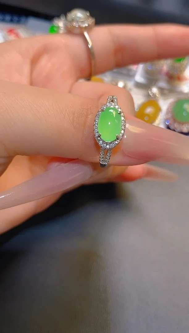 翡翠银S925镶嵌耳饰天然